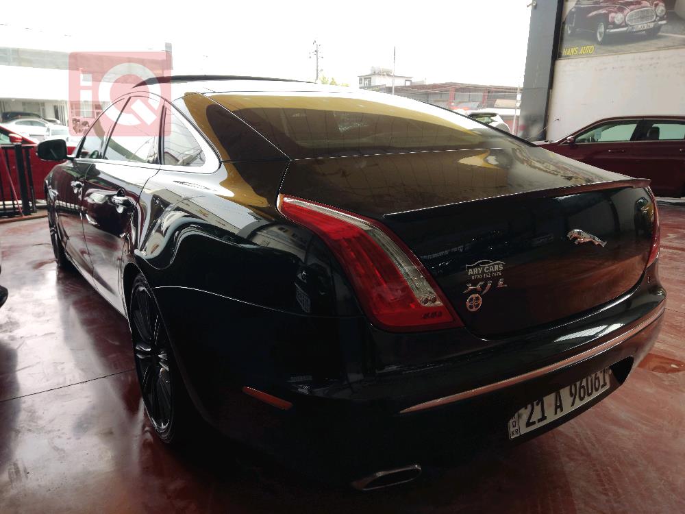 جاگوار XJ
